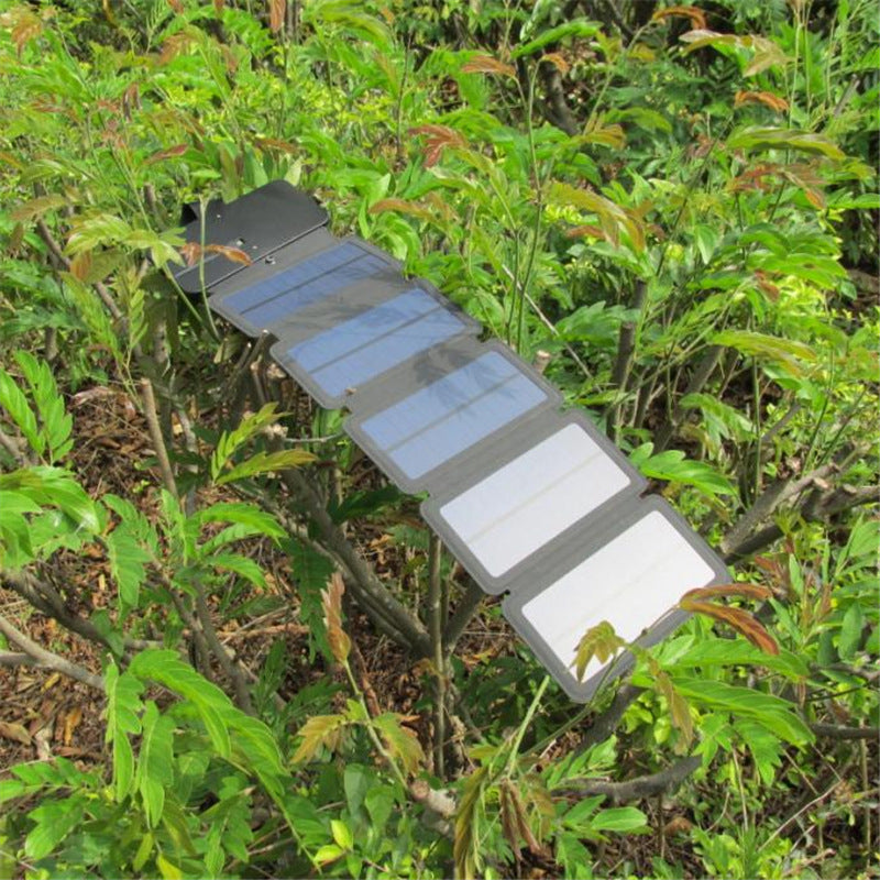 **Portable Folding Solar USB Charger**