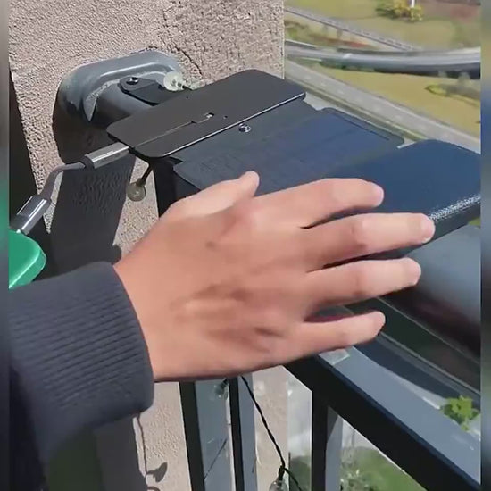 **Portable Folding Solar USB Charger**